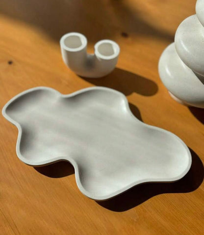Marble wavy decoratif tray. Handmade. Home decor.