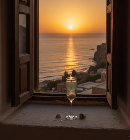 🌊 Ocean Breeze Champagne Candle – A Coastal Escape in a Glass