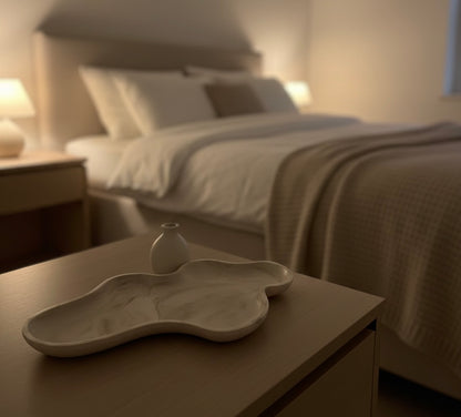 Marble wavy decoratif tray. Handmade. Home decor.