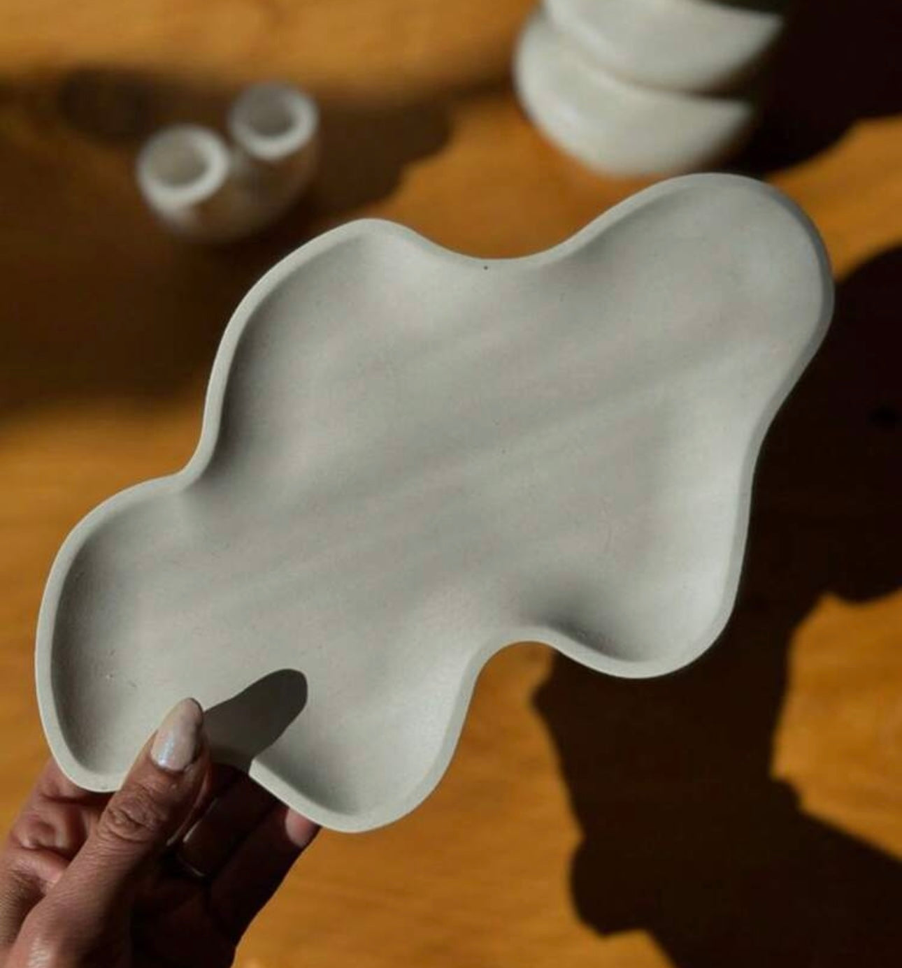 Marble wavy decoratif tray. Handmade. Home decor.