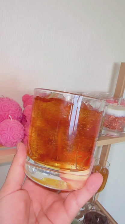 Realistic Whiskey Glass Gel Wax Candle – Amber Drink Design Decorative Tumbler 🥃✨