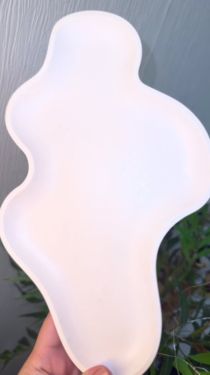 Marble wavy decoratif tray. Handmade. Home decor.